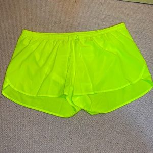 Old Navy Active Mid Rise Shorts